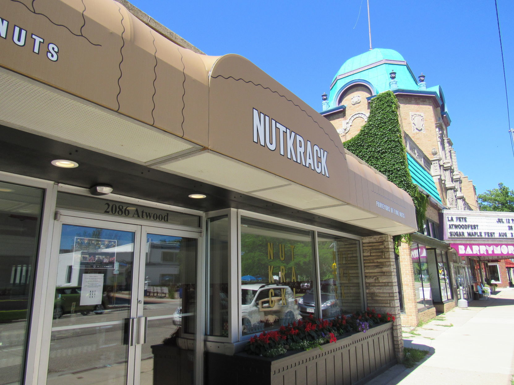 Nutcrack